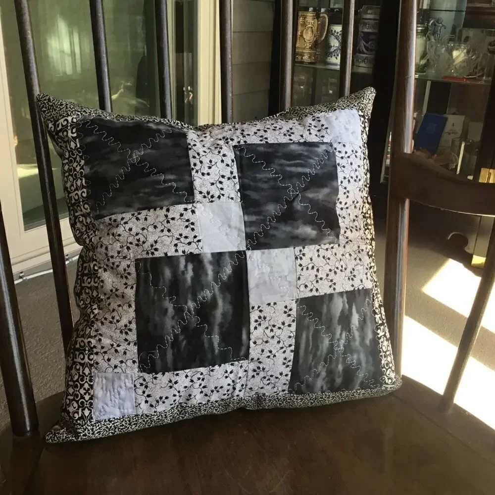 CLOSEOUT SALE $10 NWT Hand Crafted Quilted Accent Pillow